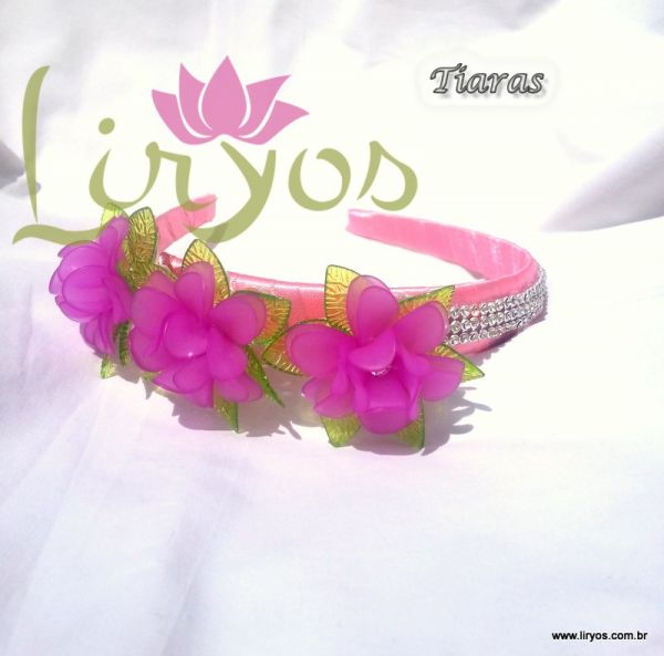 Tiaras larga rosa com manta de strass