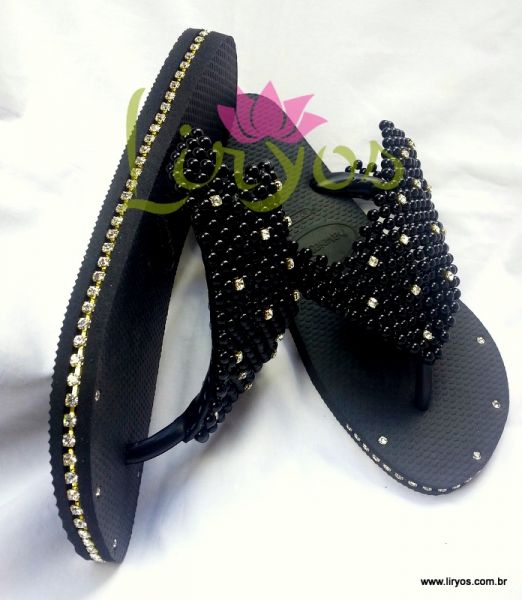 Alium Preto com strass no solado